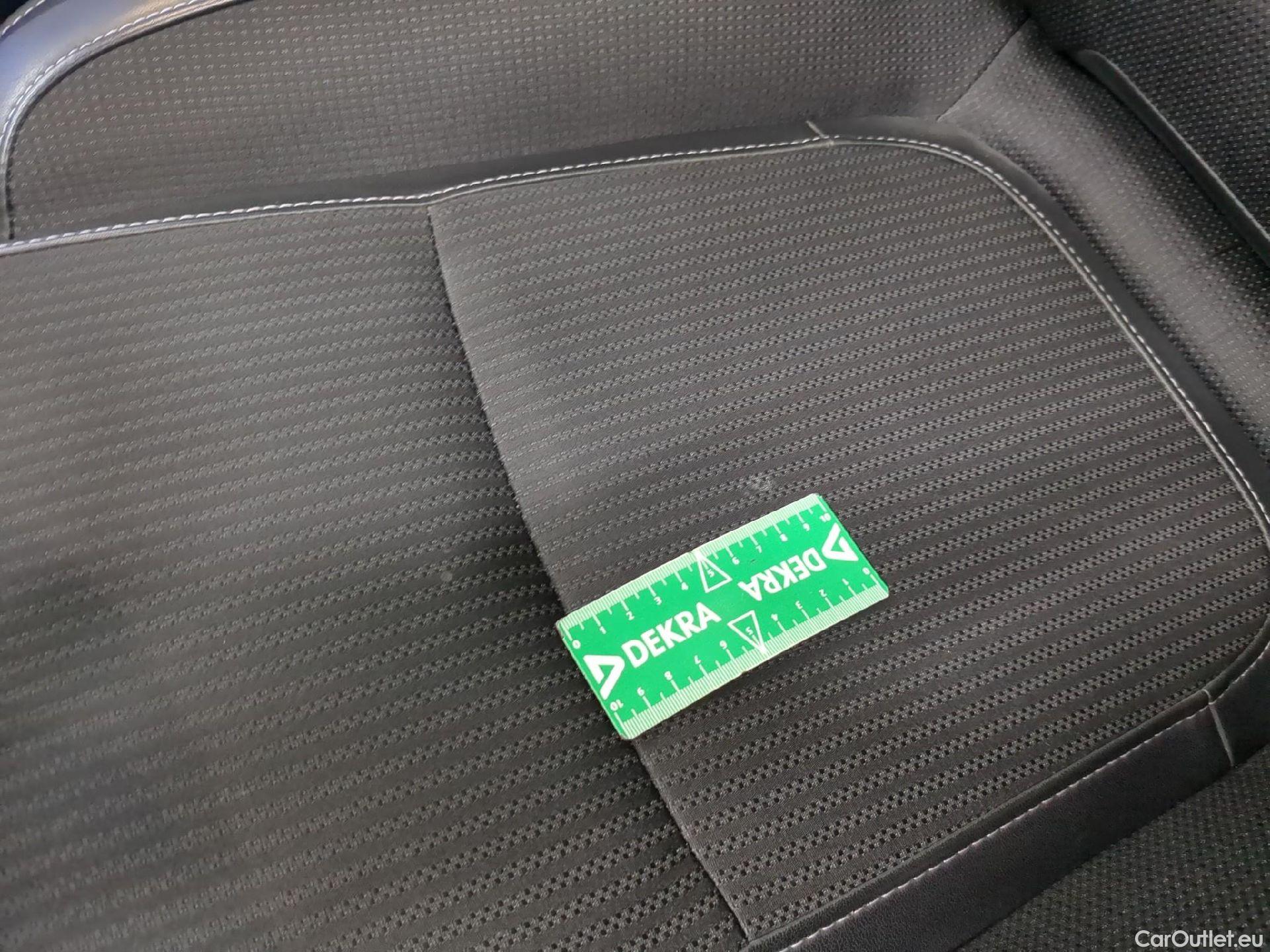  Renault  Megane RENAULT Mégane Estate / 2020 / 5P / Break techno TCe 140 EDC #11