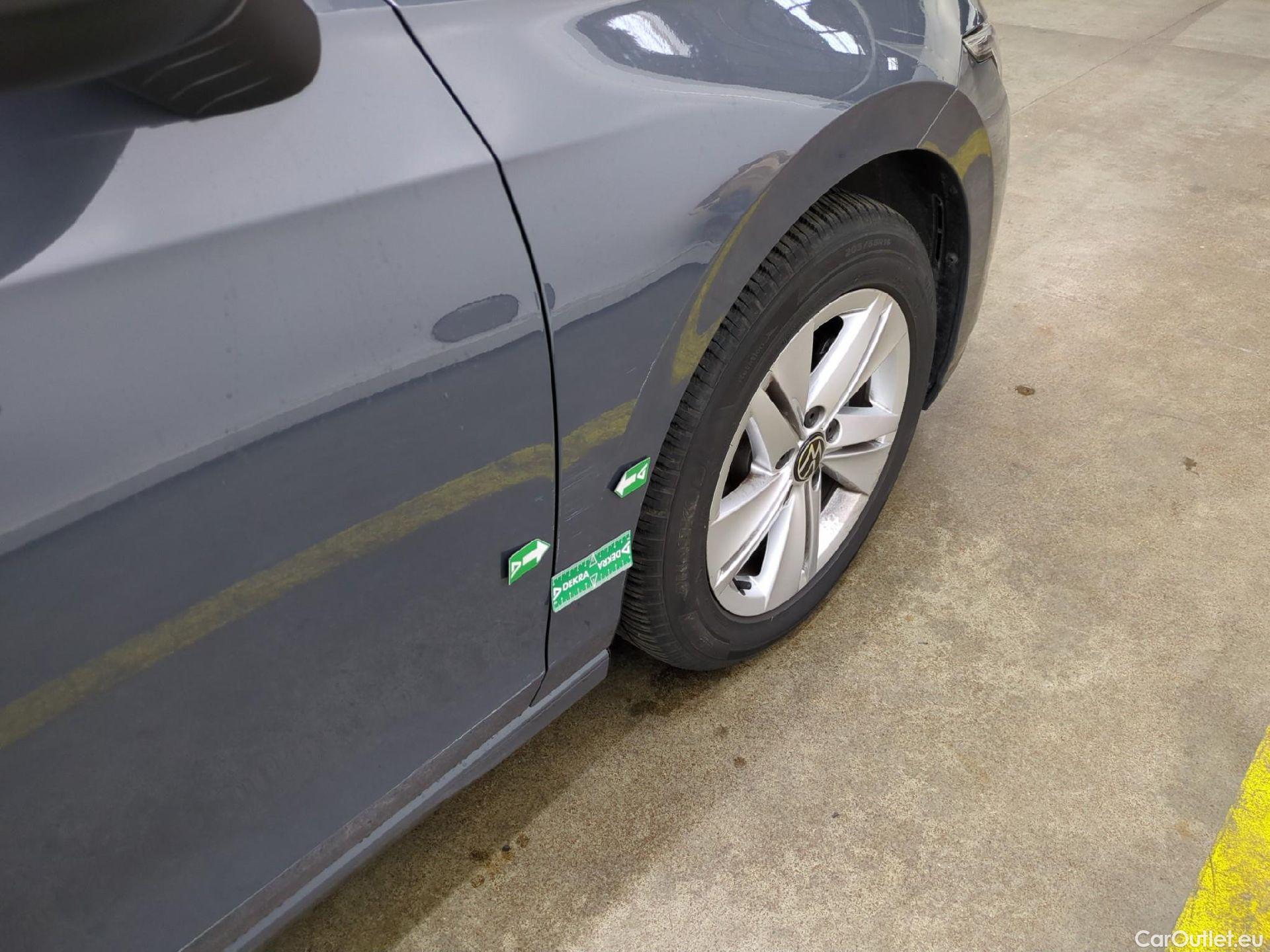  Volkswagen  Golf  / 2020 / 5P / Berline 2.0 TDI SCR 115 DSG7 LIFE BUSINESS #8