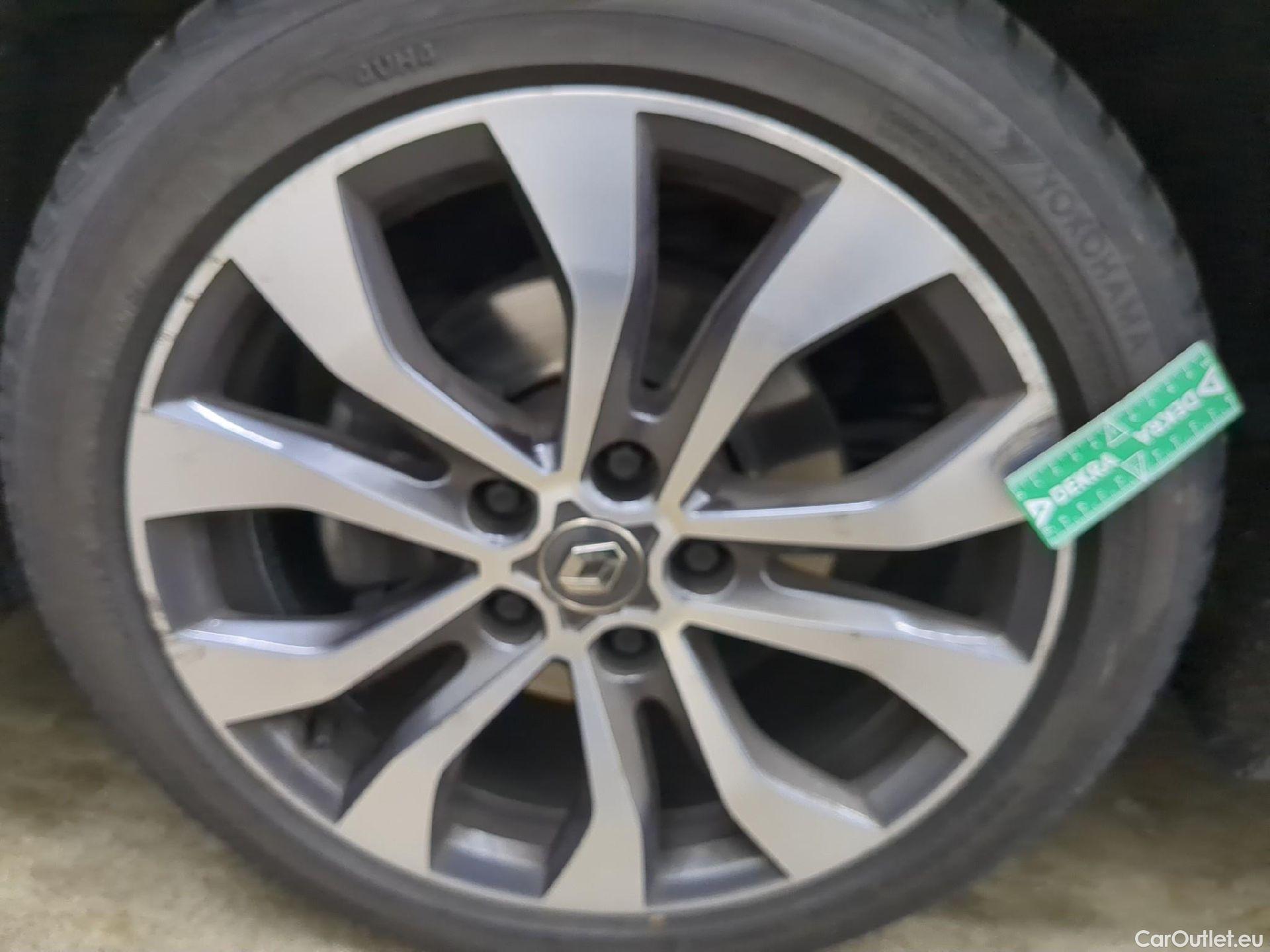  Renault  Megane RENAULT Mégane Estate / 2020 / 5P / Break techno TCe 140 EDC #24