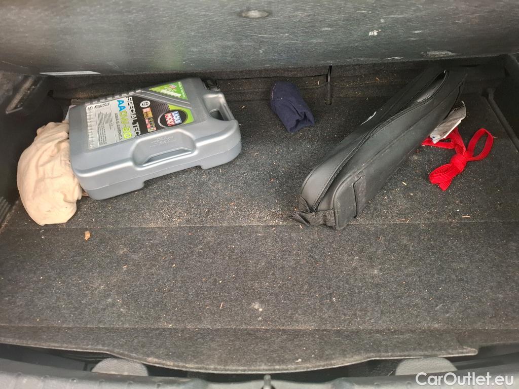  Toyota  Yaris TOYOTA  Hybride / 2017 / 5P / Berline 1.5 VVT-I HYBRID France Business #24