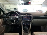  Volkswagen  Tiguan VOLKSWAGEN  / 2020 / 5P / SUV 1.5 TSI 150 DSG7 Elegance #5