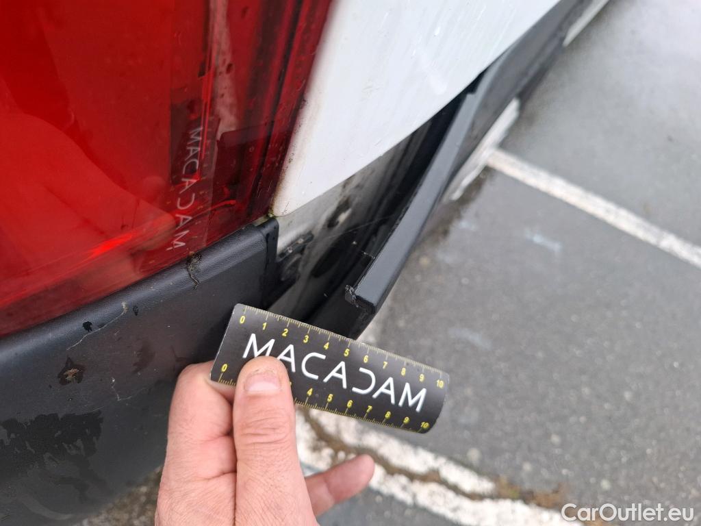  Peugeot  Boxer PEUGEOT  VU 4p Fourgon BLUEHDI 130 PREMIUM PA 335 L3H2 #29