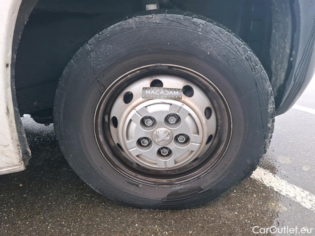  Peugeot  Boxer PEUGEOT  VU 4p Fourgon BLUEHDI 130 PREMIUM PA 335 L3H2 #24