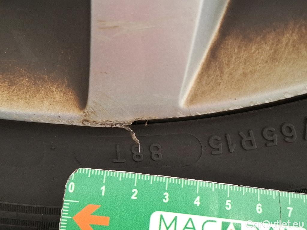  Renault  Clio  IV Air MediaNav 1.5 dCi 75CV BVM5 E6 #17