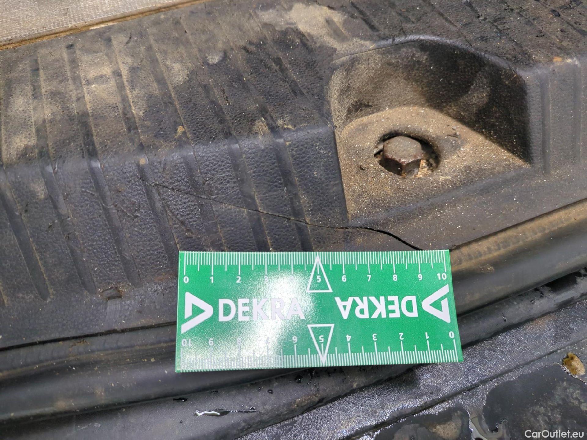  Renault  Kangoo RENAULT  / 2021 / 4P / Fourgonnette GD CONFORT - BLUE DCI 95 #10