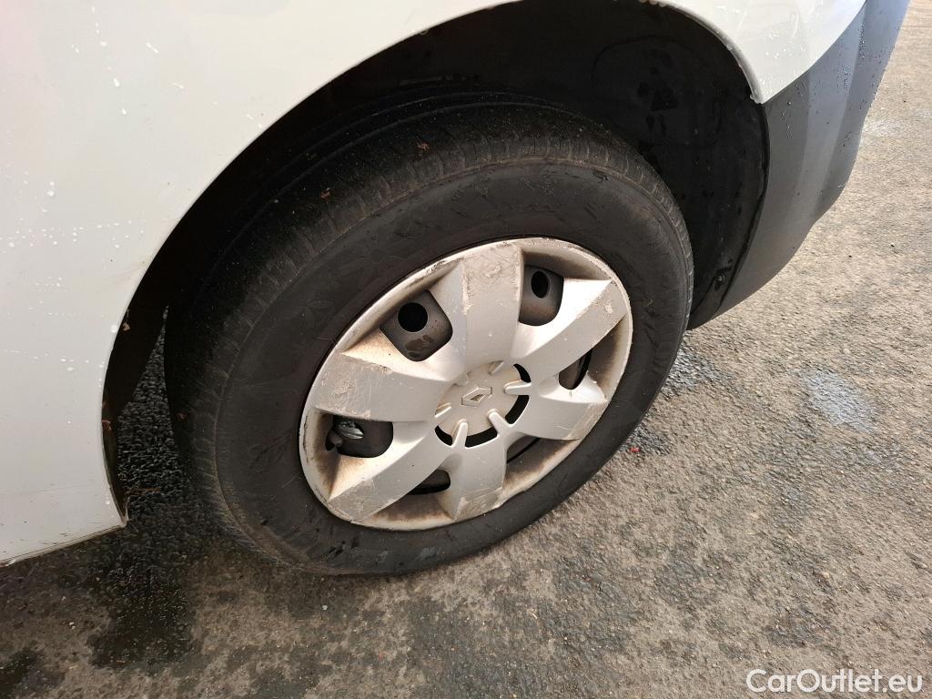  Renault  Kangoo  Express Maxi Extra (Série Spéciale) 1.5 dCi 90CV BVM5 E6 #52