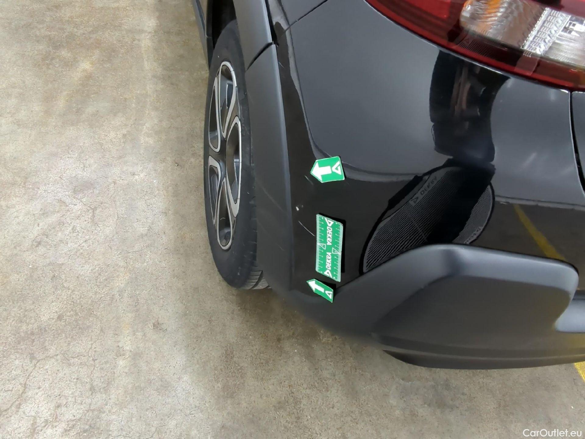  Citroen  C3  Feel Pack 1.2 PureTech 80CV BVM5 E6d #18