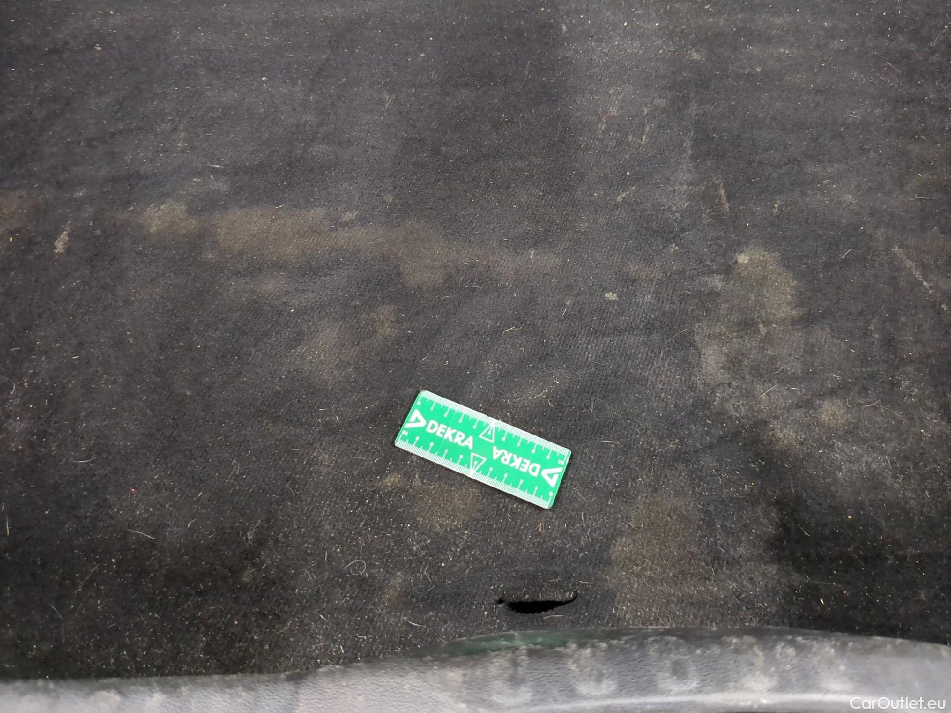  Citroen  C3  Feel Pack 1.2 PureTech 80CV BVM5 E6d #2