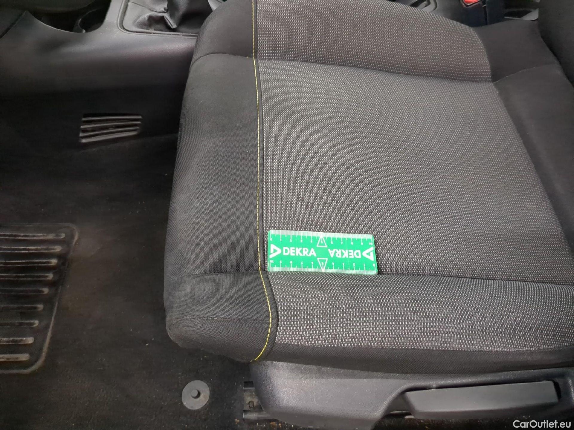  Citroen  C3  Feel Pack 1.2 PureTech 80CV BVM5 E6d #4