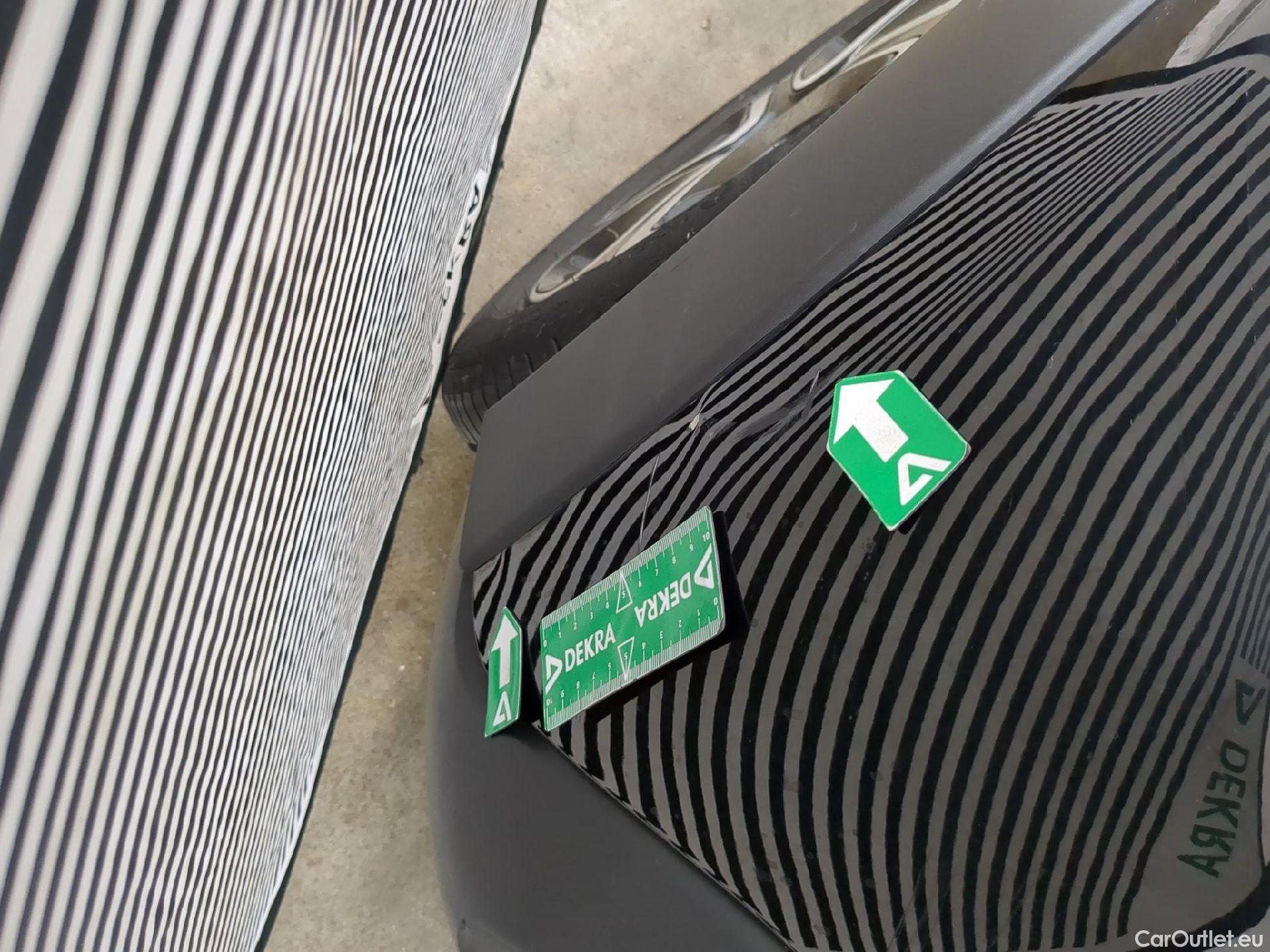  Citroen  C3  Feel Pack 1.2 PureTech 80CV BVM5 E6d #19