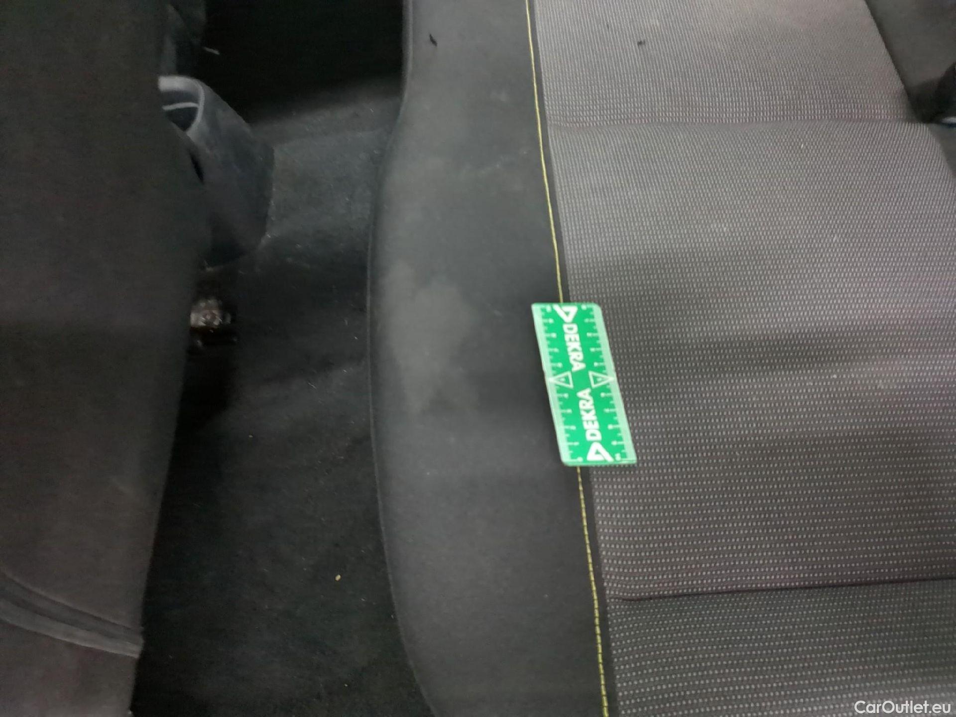  Citroen  C3  Feel Pack 1.2 PureTech 80CV BVM5 E6d #6