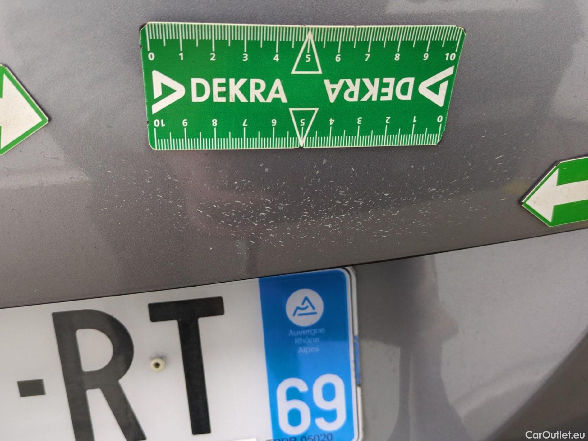  Citroen  C4 Cactus  Feel Business 1.2 PureTech 110CV BVM6 E6d #26