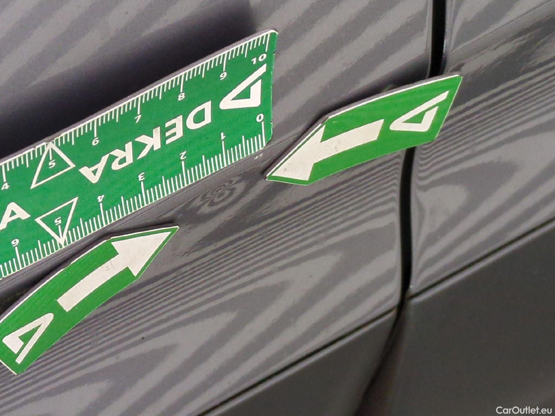  Citroen  C4 Cactus  Feel Business 1.2 PureTech 110CV BVM6 E6d #17