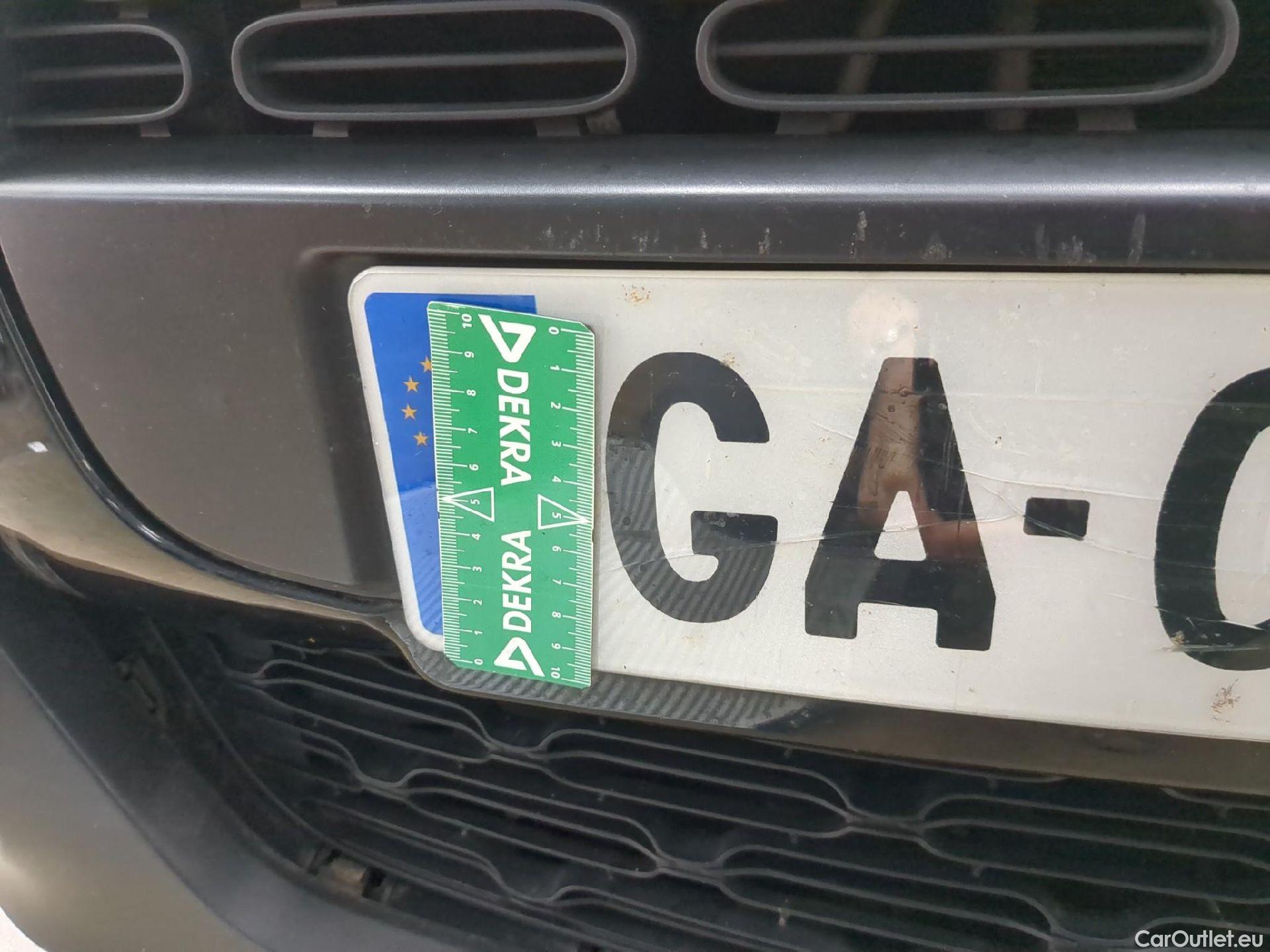  Citroen  C3  Feel Pack 1.2 PureTech 80CV BVM5 E6d #50