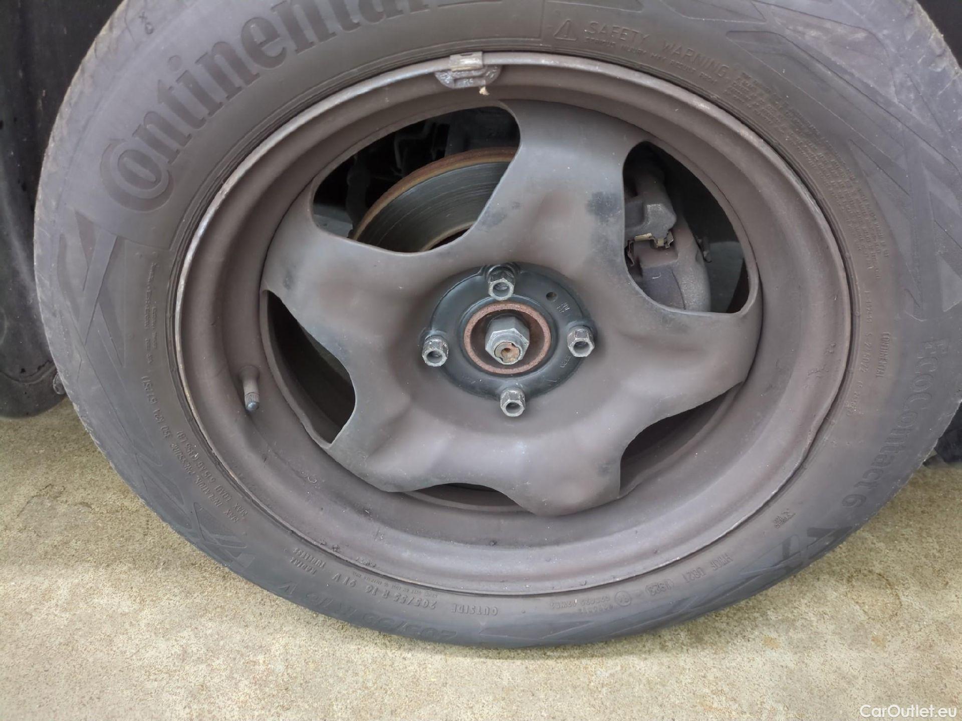  Citroen  C4 Cactus  Feel Business 1.2 PureTech 110CV BVM6 E6d #8