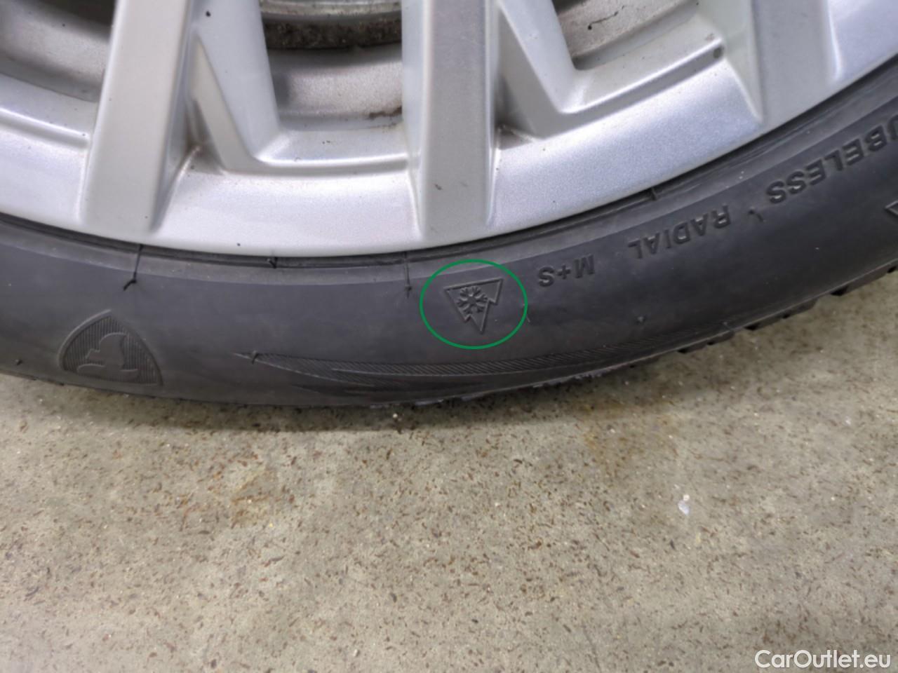  Fiat  500 FIAT  / 2015 / 3P / Berline Hybrid 1.0 BSG 70 ch Dolcevita #11