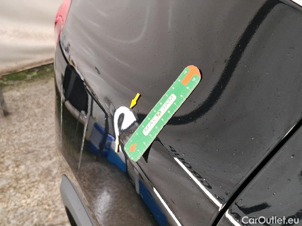  Mercedes  GLA MERCEDES-BENZ  / 2020 / 5P / SUV 2.0  200 D BUSINESS LINE DCT #13