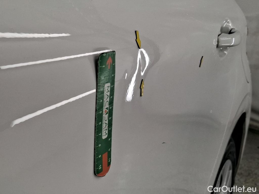  Peugeot  208  Affaire Premium Pack 1.5 HDi 100CV BVM5 E6dT #24