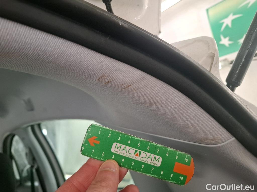  Peugeot  208  Affaire Premium Pack 1.5 HDi 100CV BVM5 E6dT #32