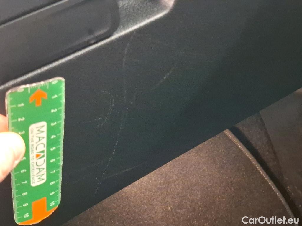  Mercedes  GLA MERCEDES-BENZ  / 2020 / 5P / SUV 2.0  200 D BUSINESS LINE DCT #9