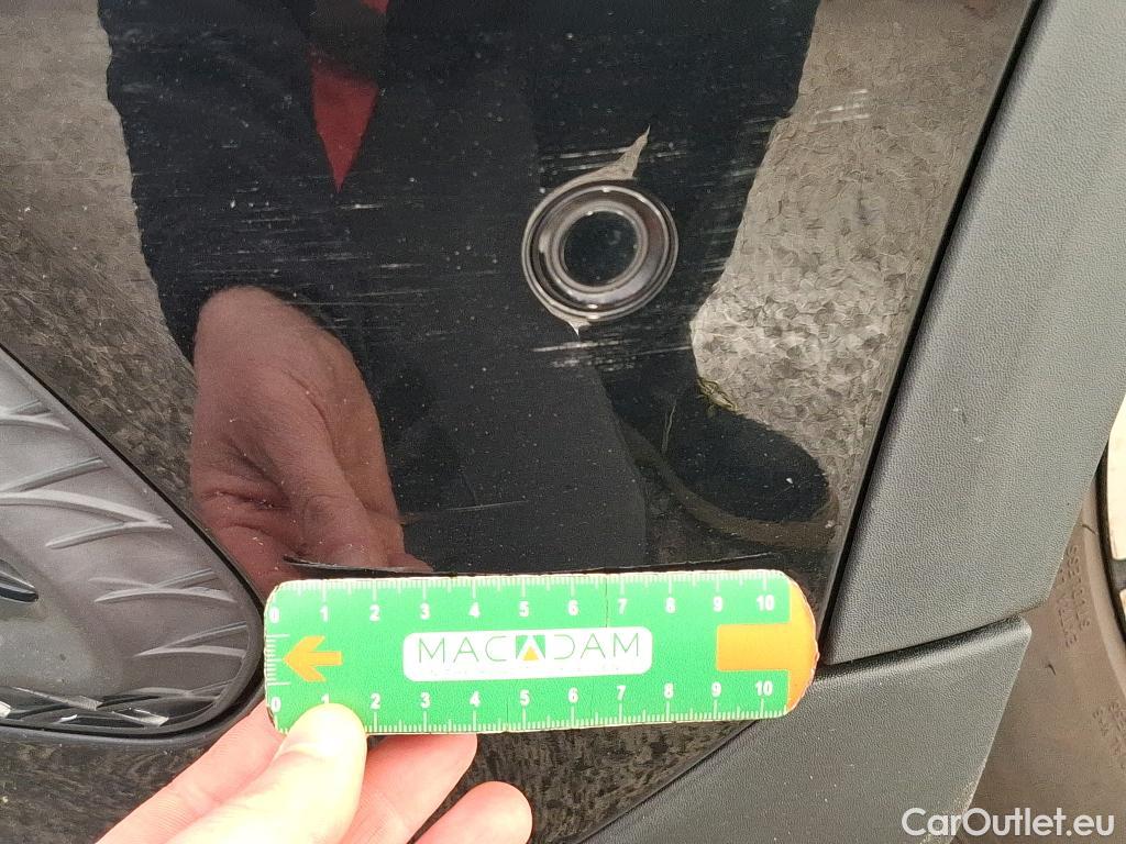  Mercedes  GLA MERCEDES-BENZ  / 2020 / 5P / SUV 2.0  200 D BUSINESS LINE DCT #3