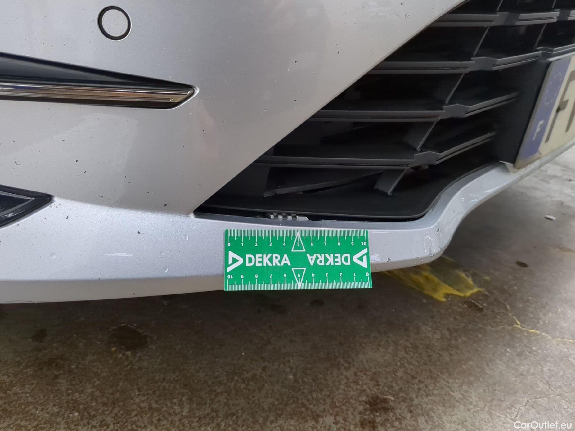  Renault  Megane  IV Berline 5pt. Intens 1.5 dCi 115CV BVA7 E6d #25