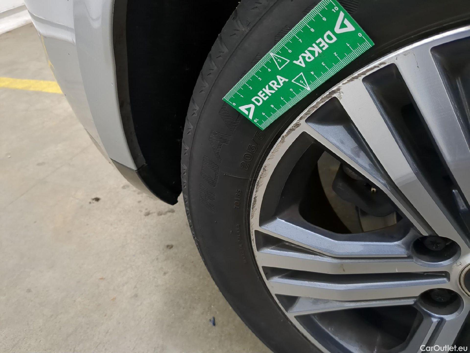  Renault  Megane  IV Berline 5pt. Intens 1.5 dCi 115CV BVA7 E6d #13