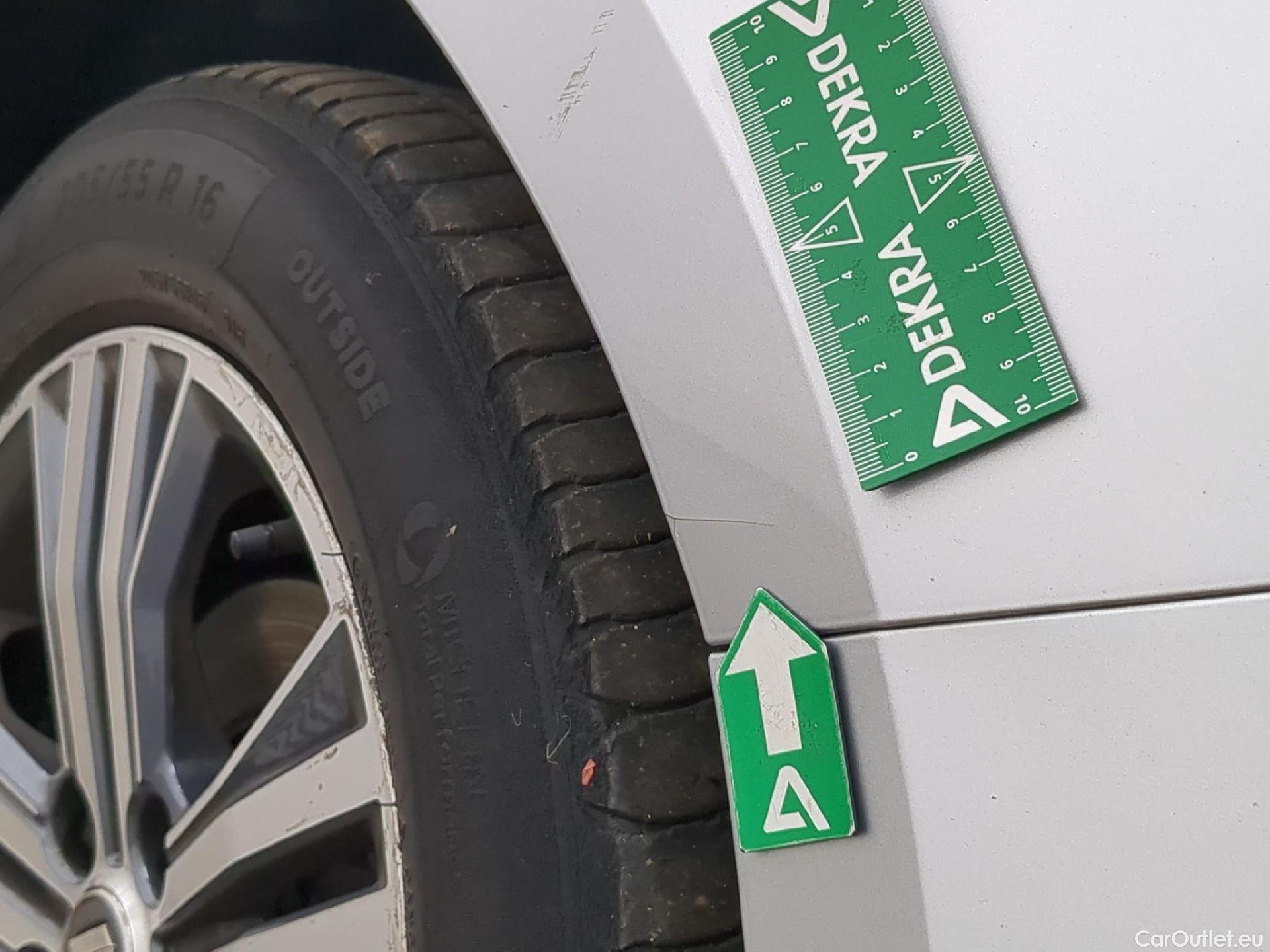  Renault  Megane  IV Berline 5pt. Intens 1.5 dCi 115CV BVA7 E6d #20