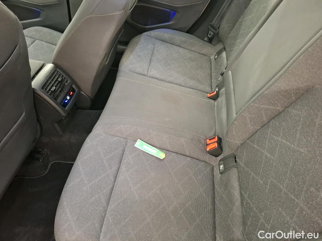  Volkswagen  Golf  VOLKSWAGEN / 2020 / 5P / Berline 1.0 TSI OPF 110 BVM6 Life Busi #39