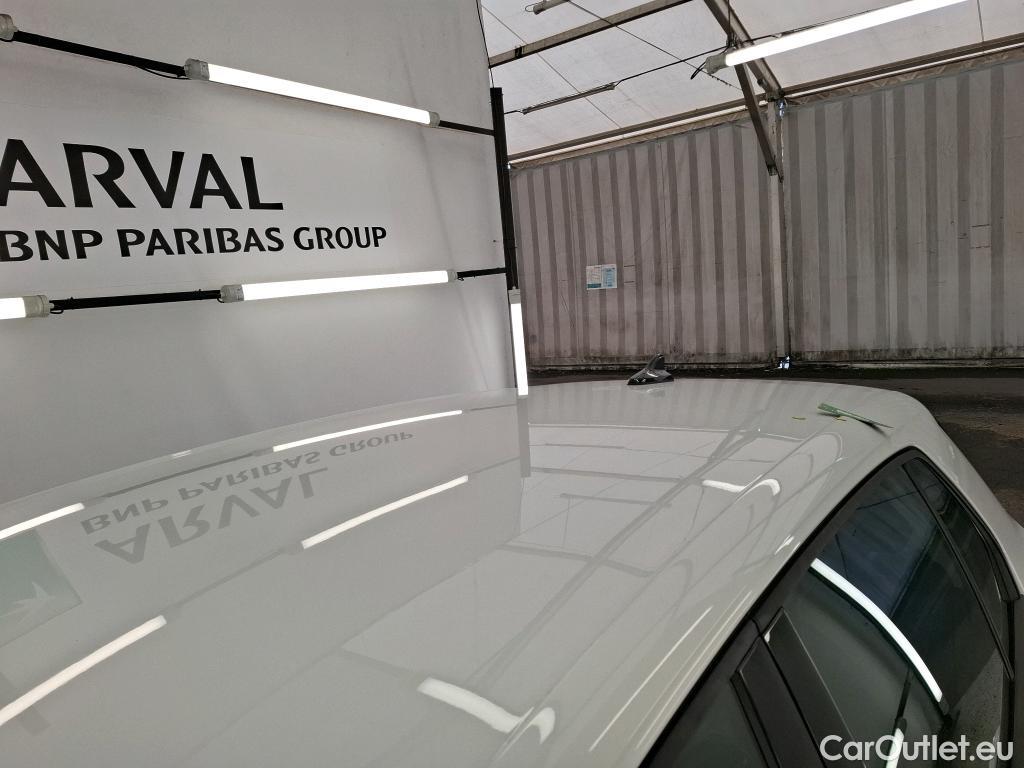  Volkswagen  Golf  VOLKSWAGEN / 2020 / 5P / Berline 1.0 TSI OPF 110 BVM6 Life Busi #35