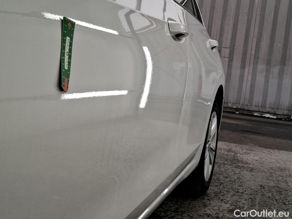  Volkswagen  Golf  VOLKSWAGEN / 2020 / 5P / Berline 1.0 TSI OPF 110 BVM6 Life Busi #18