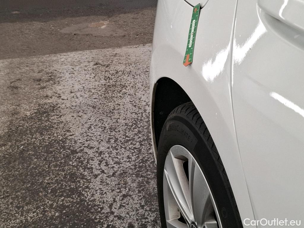  Volkswagen  Golf  VOLKSWAGEN / 2020 / 5P / Berline 1.0 TSI OPF 110 BVM6 Life Busi #11