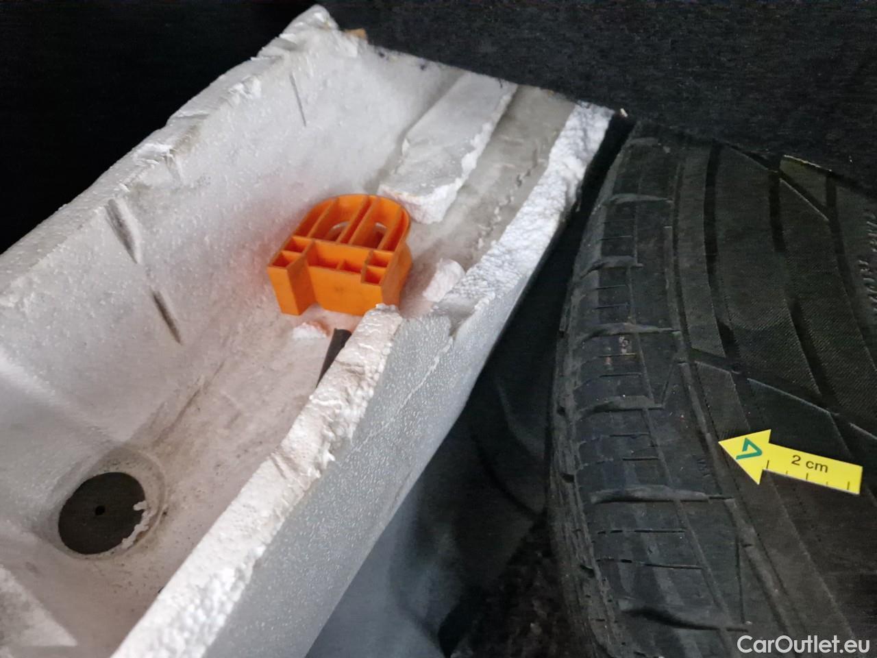  Dacia  Duster 1.5 Blue dCi 115CP Comfort 4WD #42