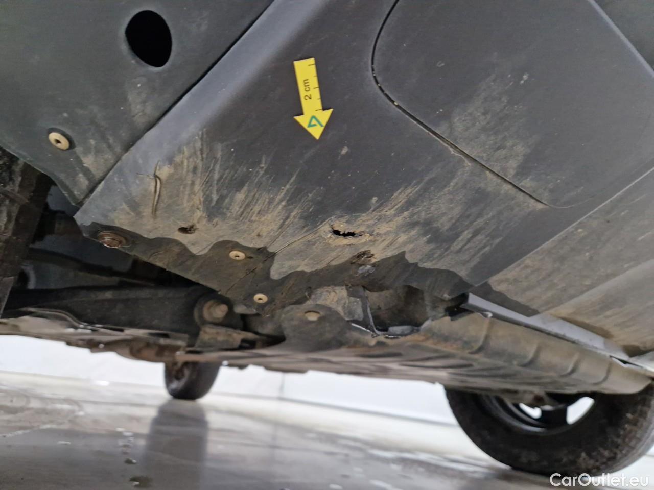  Dacia  Duster 1.5 Blue dCi 115CP Comfort 4WD #14