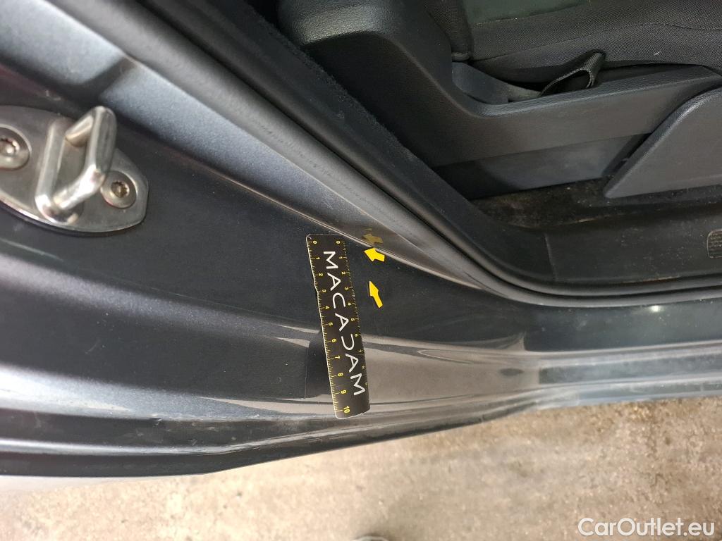  Volkswagen  Touran VOLKSWAGEN  5p Monovolume 2.0 TDI 150 Carat BMT #22