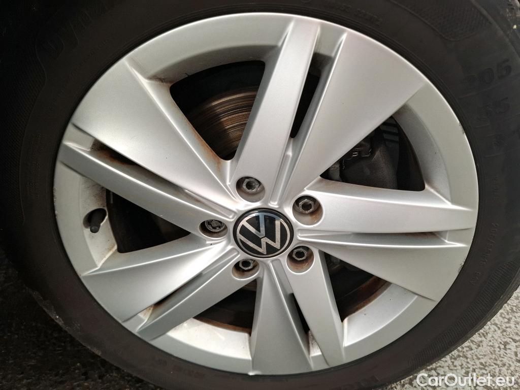  Volkswagen  Golf  VOLKSWAGEN / 2020 / 5P / Berline 1.0 TSI OPF 110 BVM6 Life Busi #6