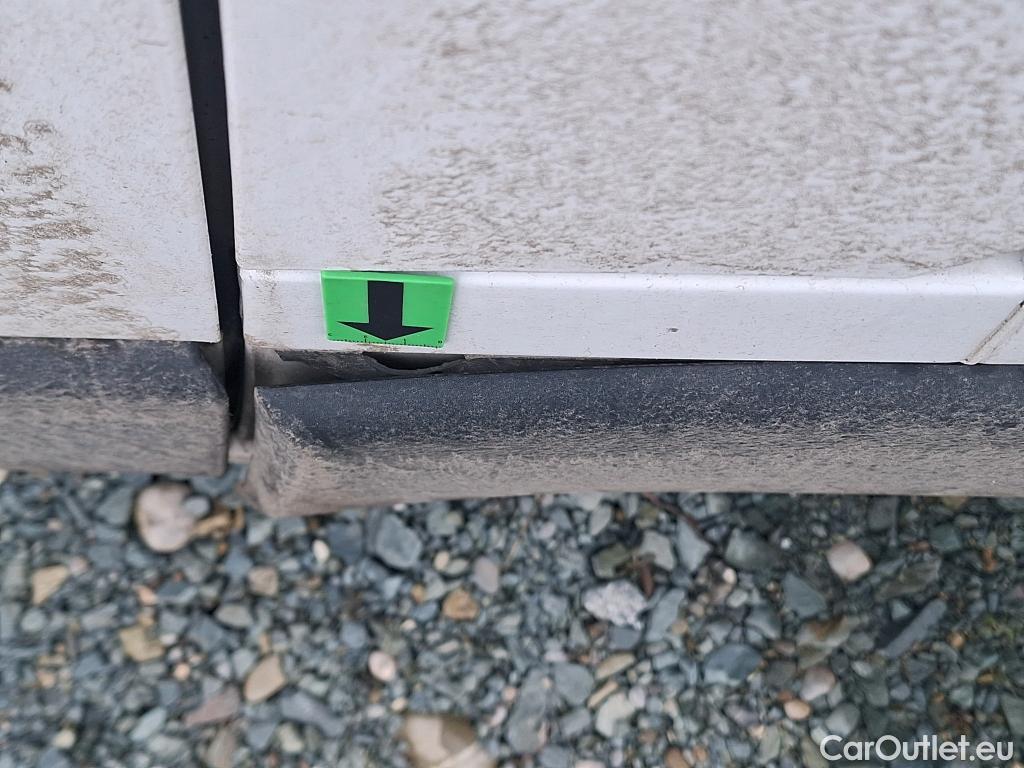  Citroen  C1 2.2 BlueHDi 140 35+ L4 #10