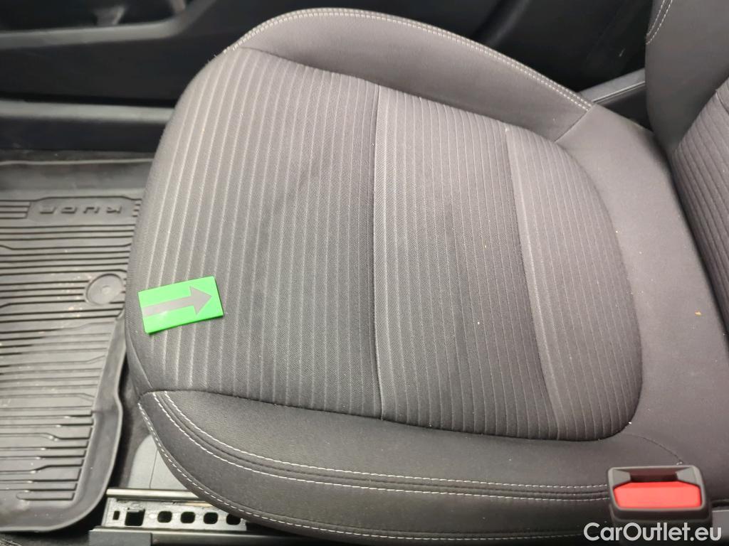  Ford  Kuga 2.5 Duratec FHEV 190CP Titanium CVT AWD #28