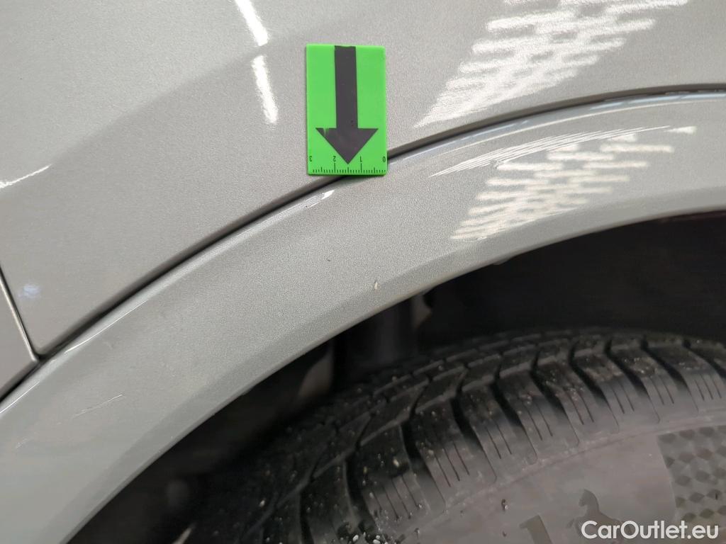  Ford  Kuga 2.5 Duratec FHEV 190CP Vignale CVT AWD #34