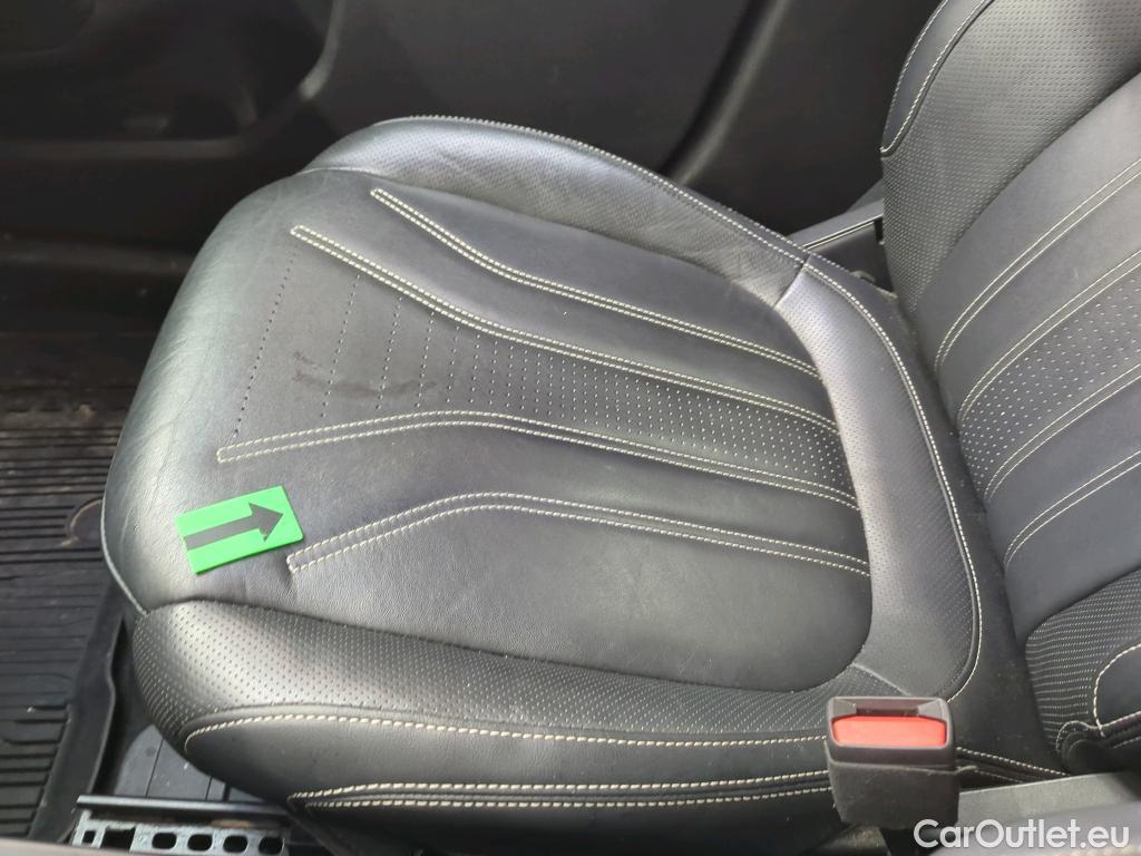  Ford  Kuga 2.5 Duratec FHEV 190CP Vignale CVT AWD #24