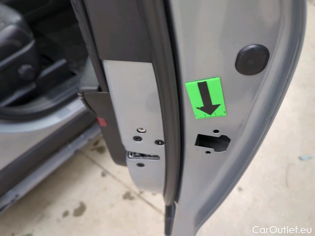  Ford  Kuga 2.5 Duratec FHEV 190CP Vignale CVT AWD #11