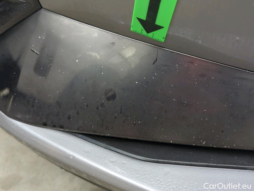  Hyundai  Elantra 1.6 123CP Highway #18