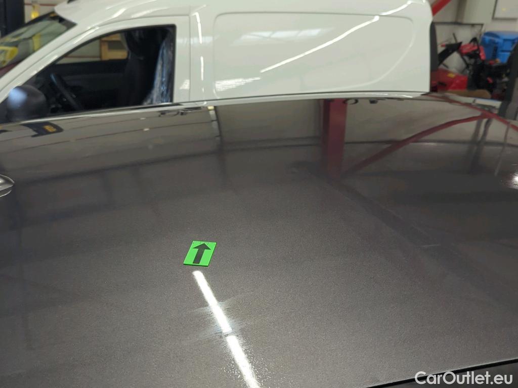  Ford  Kuga 2.5 Duratec FHEV 190CP Trend CVT AWD #1