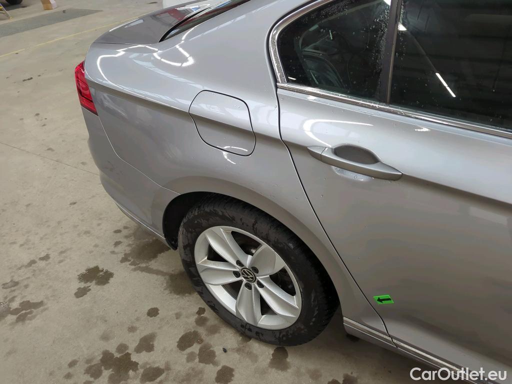  Volkswagen  Passat High. 2.0 TSI OPF DSG 4Mot 280 CP #25