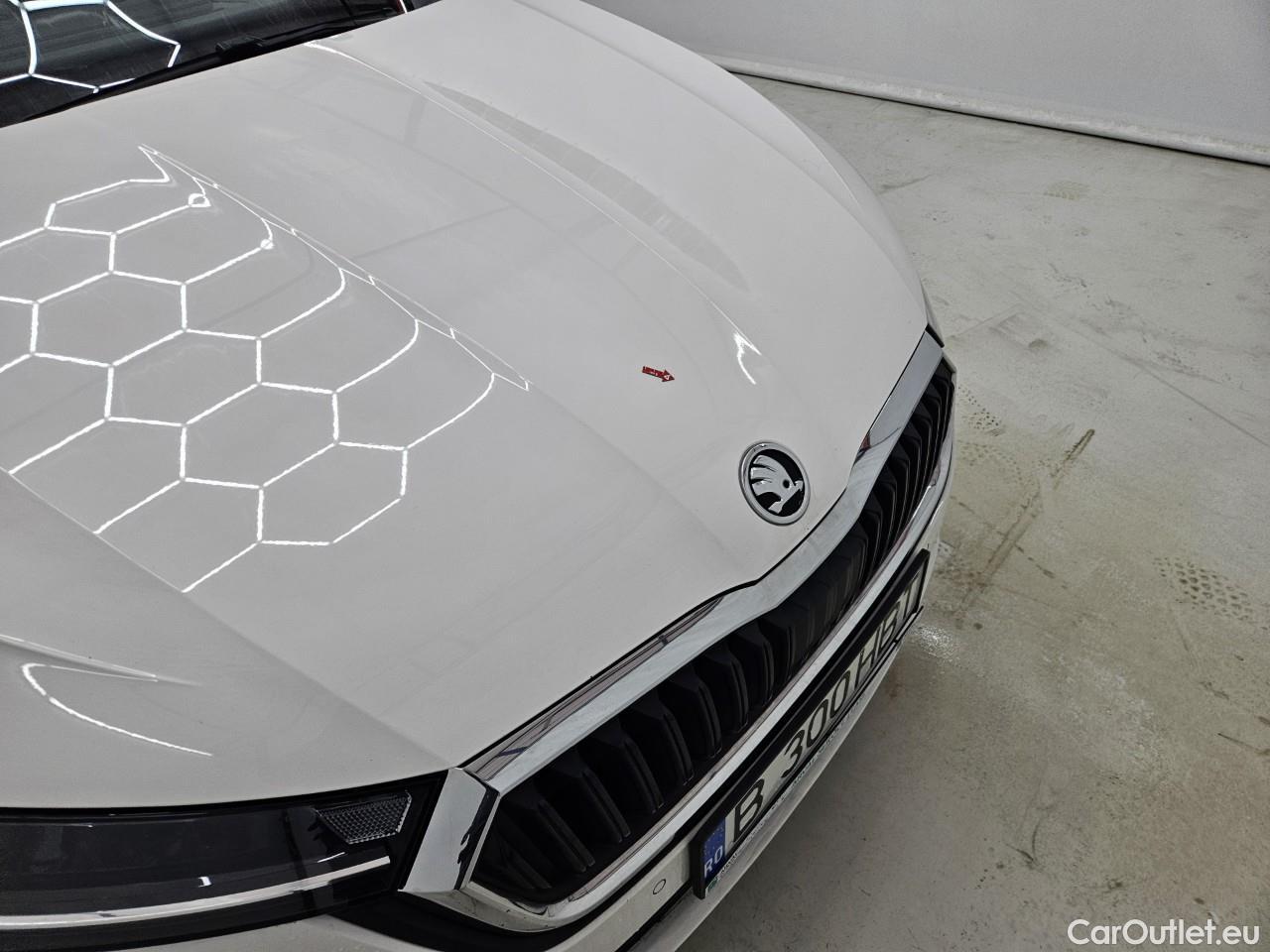  Skoda  Octavia 1.5 TSI MHEV Ambition DSG #9