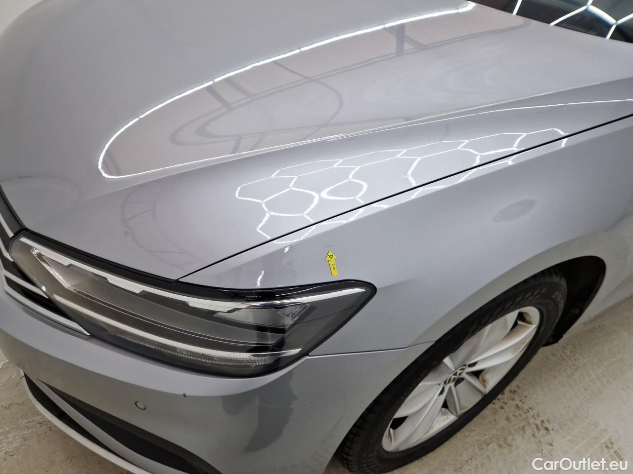  Volkswagen  Passat Var. Highline 2.0 TDI DSG 150 CP #4