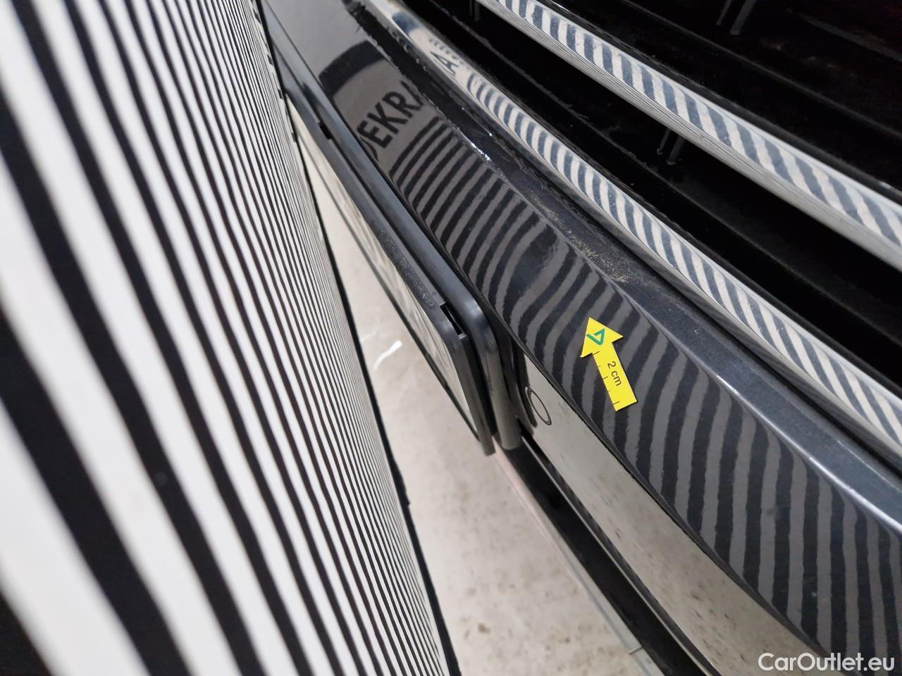  Volkswagen  Passat Highline 2.0 TDI DSG 150 CP #52