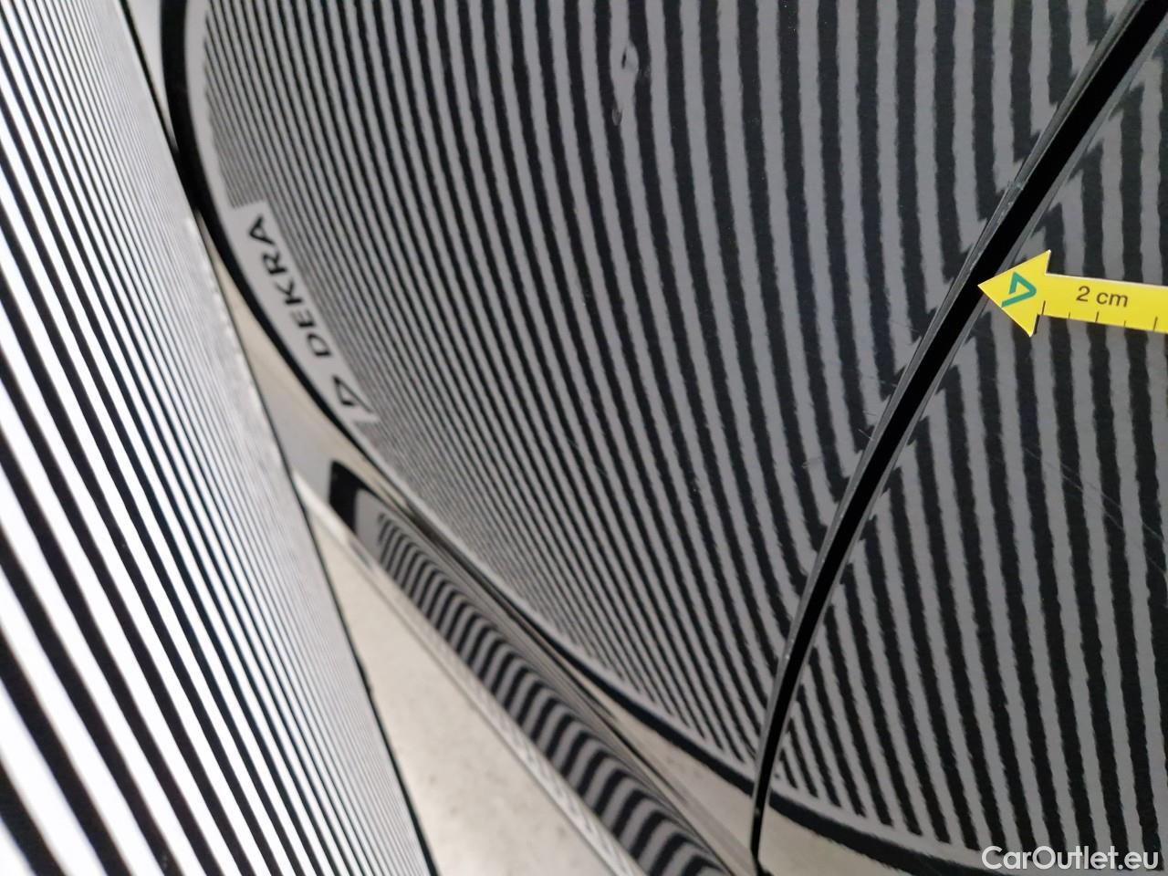  Volkswagen  Passat Highline 2.0 TDI DSG 150 CP #2