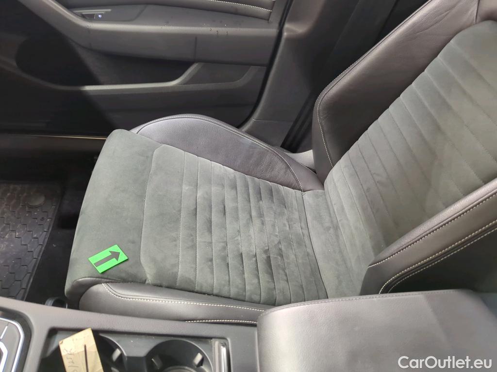  Volkswagen  Passat High. 2.0 TSI OPF DSG 4Mot 280 CP #15