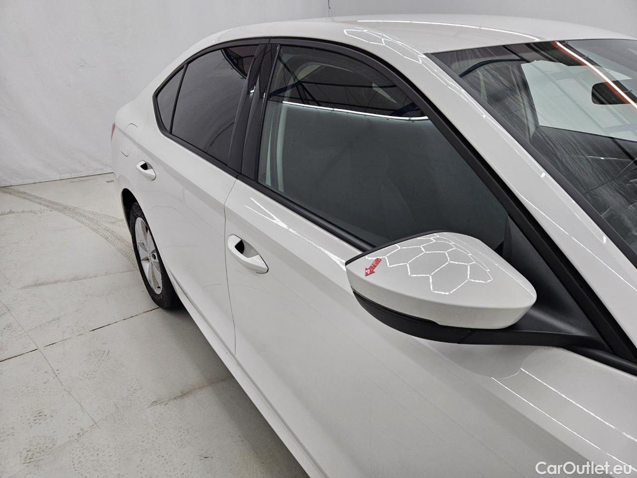  Skoda  Octavia 1.5 TSI MHEV Ambition DSG #14